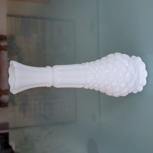 Vintage Anchor Hocking White Pineapple Diamond Pattern Milk Glass Bud Vase 9"